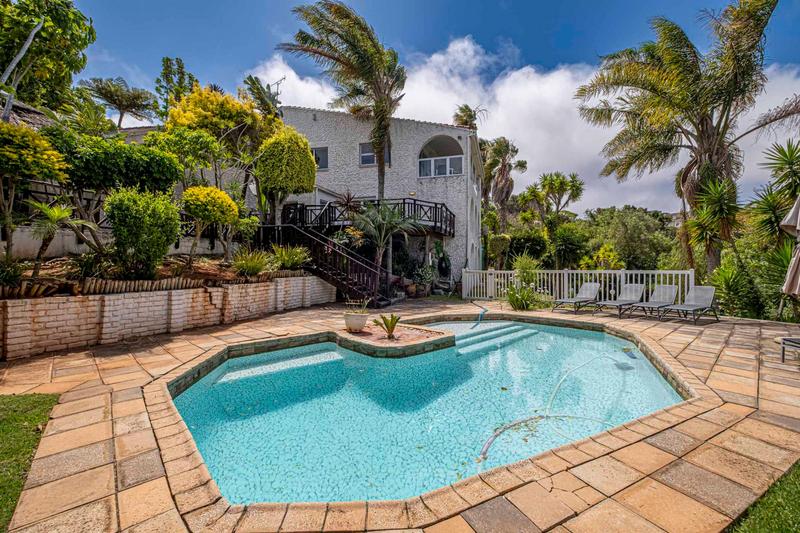 5 Bedroom Property for Sale in Linkside Eastern Cape